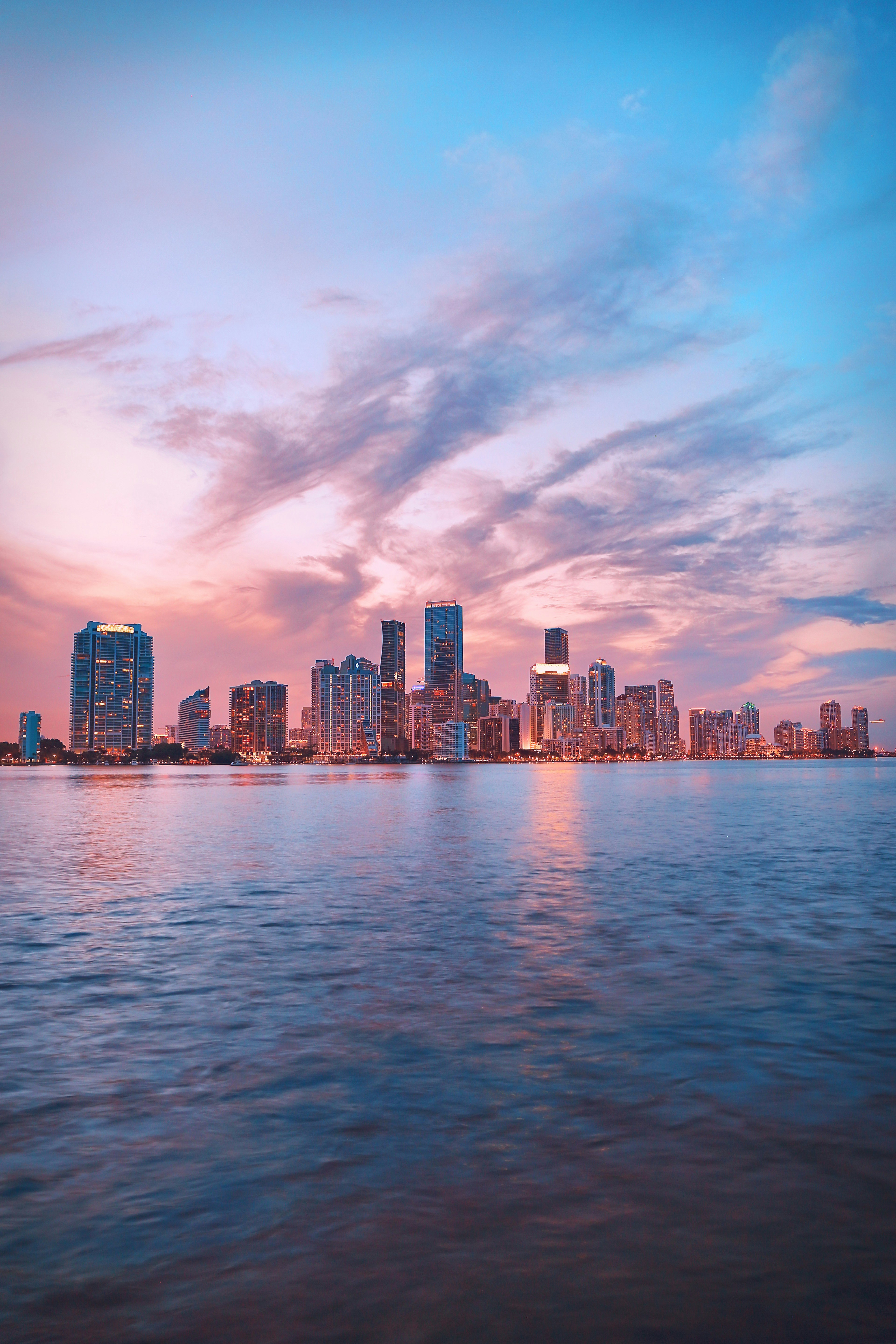 Florida courthouse - Contact us for professional process serving