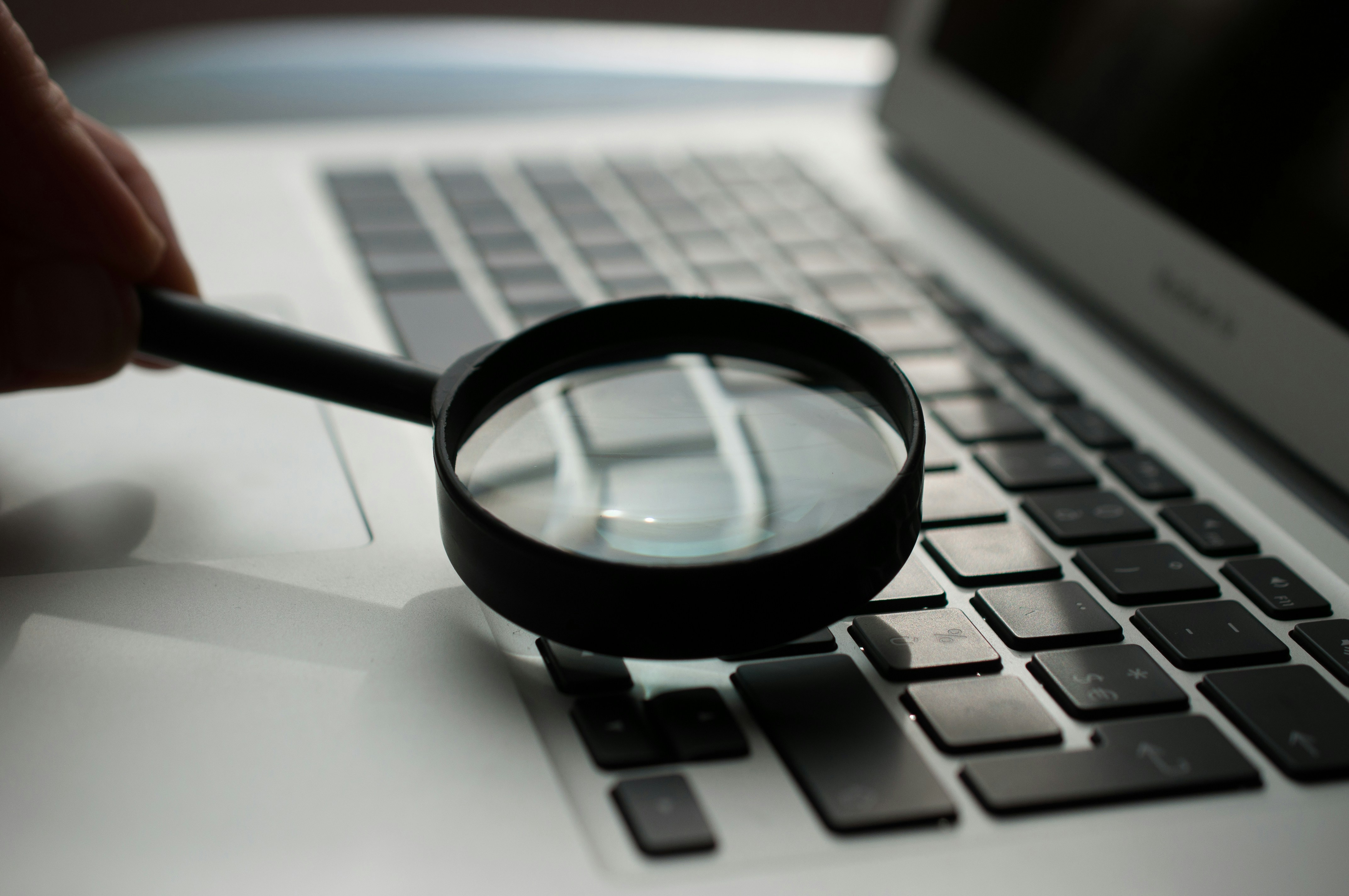Skip tracing - digital investigation services